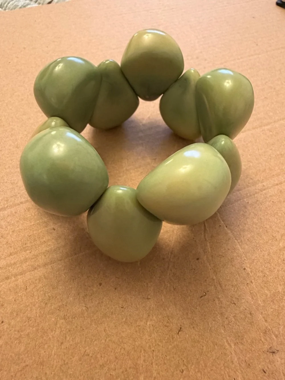 Assorted bracelets - Picture 3 of 5